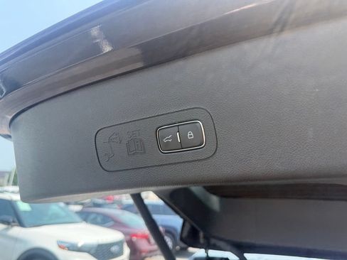Used 2022 Lincoln Aviator Grand Touring w/ Equipment Group 301A AWD/4WD image 49