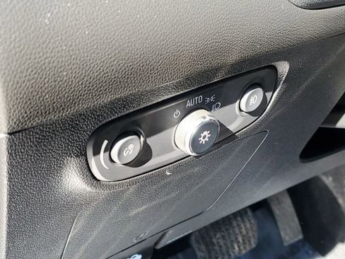Used 2021 Buick Encore GX Select FWD image 9