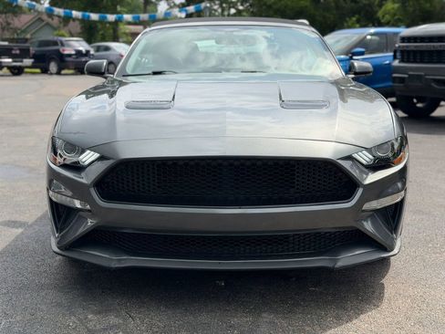 Used 2018 Ford Mustang Premium image 3