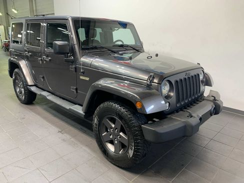 Used 2016 Jeep Wrangler Unlimited Sport image 2