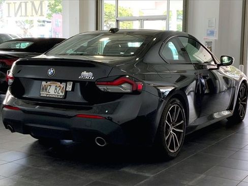 Used 2023 BMW 230i Coupe w/ Premium Package image 11