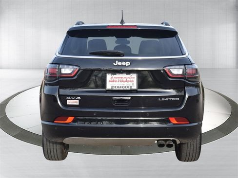 Used 2022 Jeep Compass Limited w/ Elite Group image 7