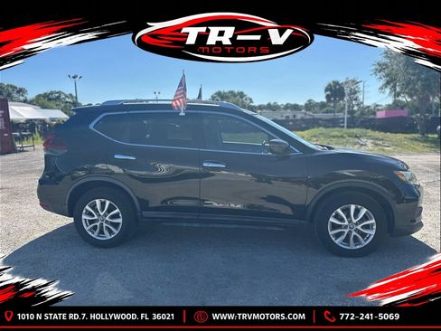 Used 2020 Nissan Rogue SV FWD image 7