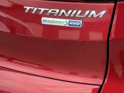 Used 2017 Ford Escape Titanium w/ Equipment Group 301A AWD/4WD image 13