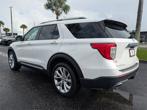 Used 2022 Ford Explorer Platinum w/ Technology Package image 6