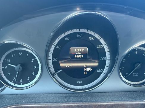 Used 2013 Mercedes-Benz E 350 4MATIC Sedan image 11