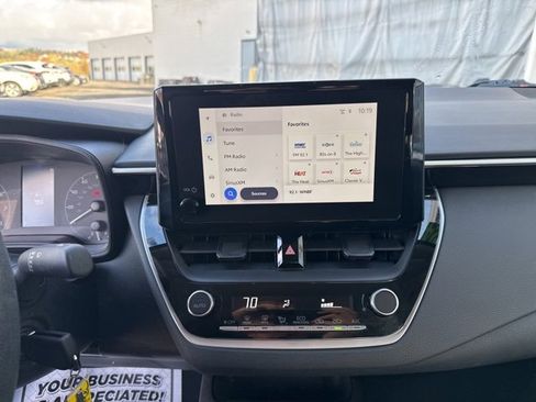 Used 2024 Toyota Corolla LE image 12