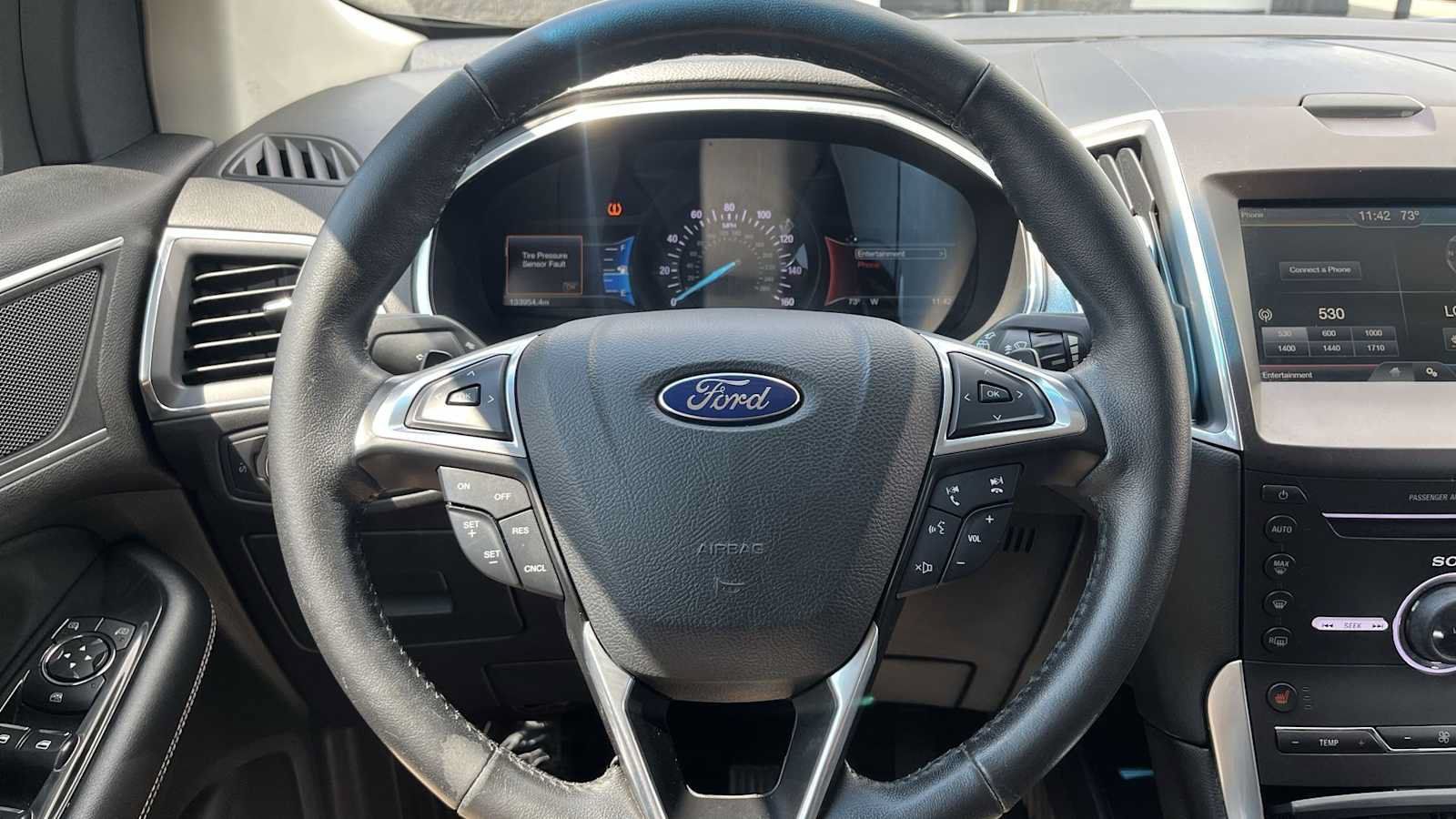 Used 2015 Ford Edge Titanium AWD/4WD image 34