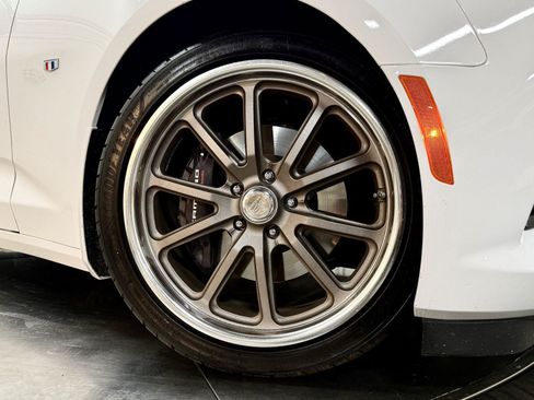 Used 2018 Chevrolet Camaro SS RWD image 12