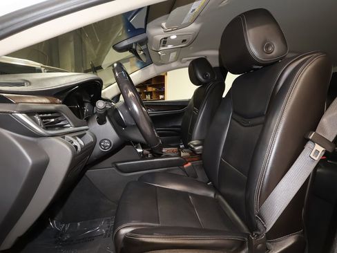 Used 2018 Cadillac XTS Luxury image 23