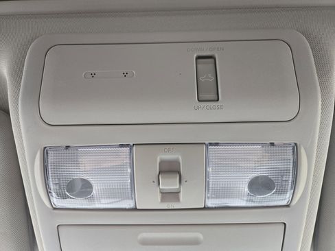 Certified 2024 Nissan Frontier SL w/ Technology Package image 25