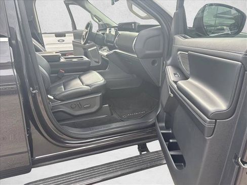 New 2025 Ford Expedition Platinum w/ Driver's Package AWD/4WD image 23