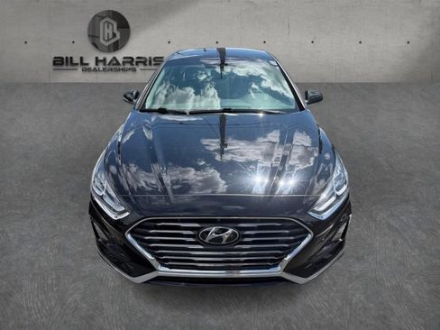 Used 2018 Hyundai Sonata SE FWD image 3
