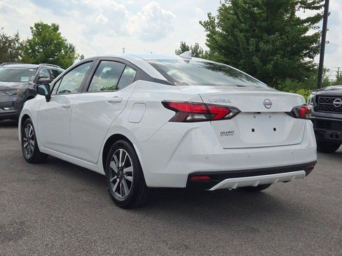 Used 2025 Nissan Versa SV FWD image 12