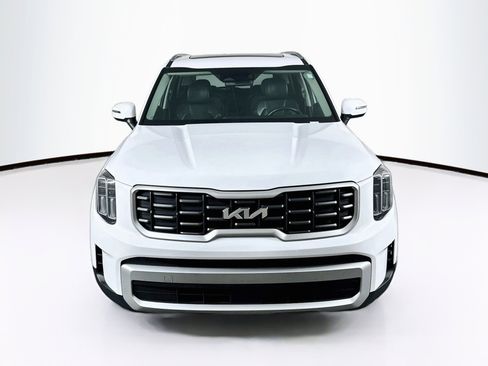 Used 2025 Kia Telluride S FWD image 2