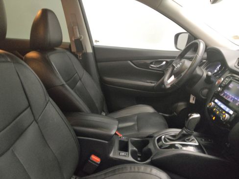 Used 2020 Nissan Rogue SL w/ Premium Package FWD image 21