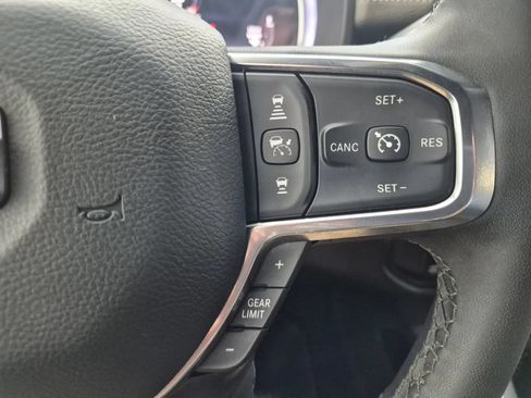 Used 2026 RAM 3500 Laramie AWD/4WD image 27
