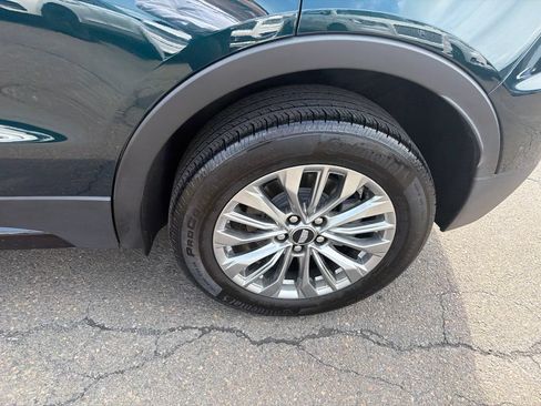 Used 2025 Cadillac XT4 Premium Luxury AWD/4WD image 30