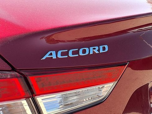 Used 2020 Honda Accord EX image 8