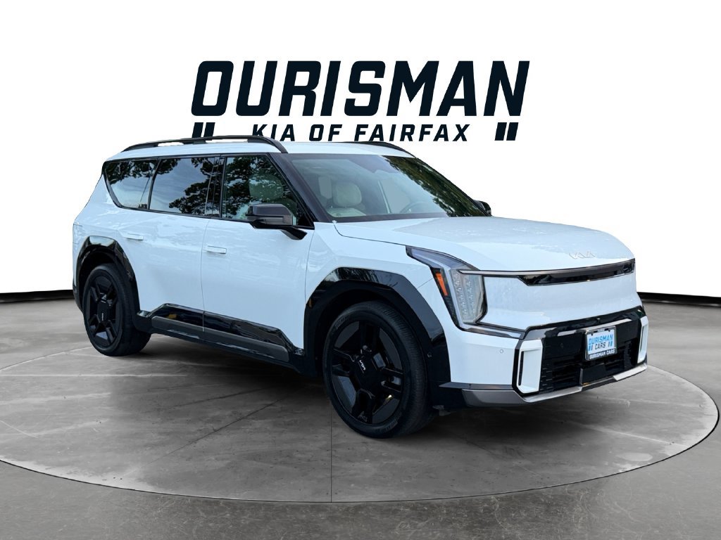 Certified 2024 Kia EV9 GT-Line AWD/4WD image 1