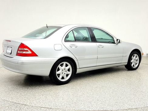 Used 2003 Mercedes-Benz C 240 Sedan image 5