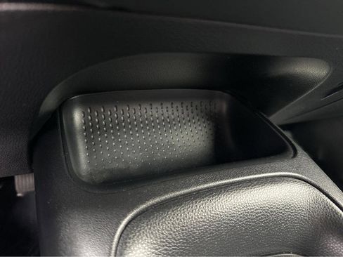 Used 2022 Toyota Corolla SE image 27