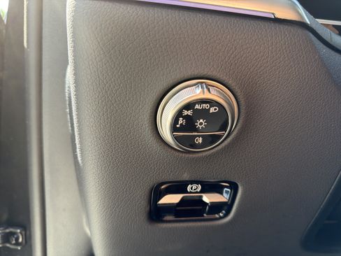 Certified 2025 Mercedes-Benz GLC 300 w/ AMG Line image 17