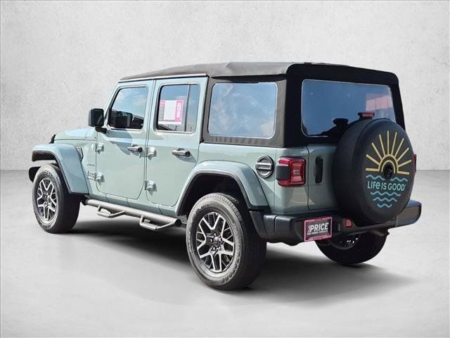Used 2024 Jeep Wrangler Unlimited Sahara AWD/4WD image 8