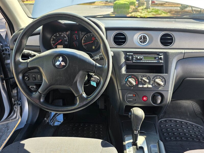 Used 2006 Mitsubishi Outlander LS AWD/4WD image 18