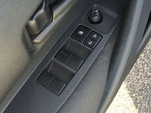 Used 2023 Toyota Corolla LE image 22