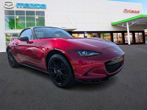 New 2025 MAZDA MX-5 Miata Club RWD image 1