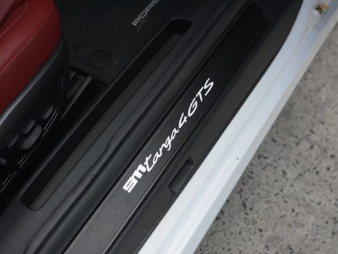Certified 2023 Porsche 911 Targa 4 GTS AWD/4WD image 29