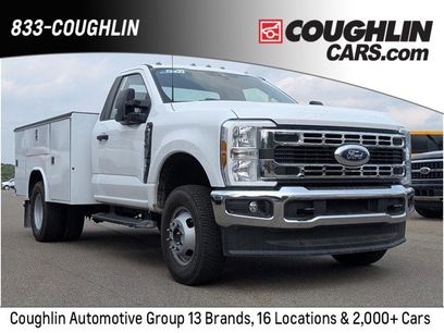 New 2025 Ford F350 XL w/ XL Chrome Package