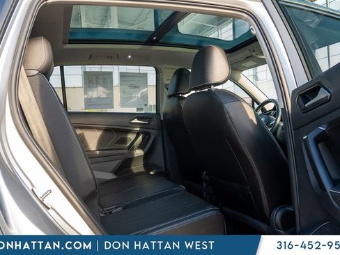 Used 2023 Volkswagen Tiguan SE FWD image 23