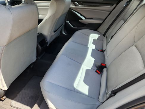 Used 2018 Honda Accord LX image 19