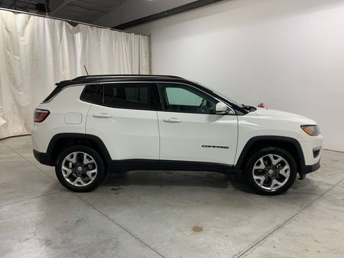 Used 2019 Jeep Compass Limited image 28