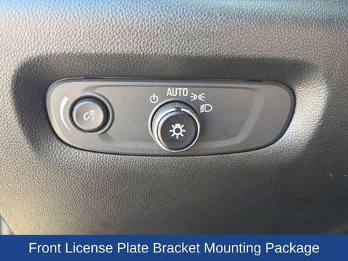 Used 2023 Chevrolet Traverse LT FWD image 13
