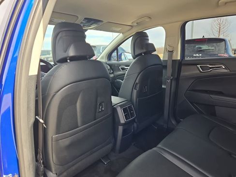 Used 2024 Kia Sportage EX image 17