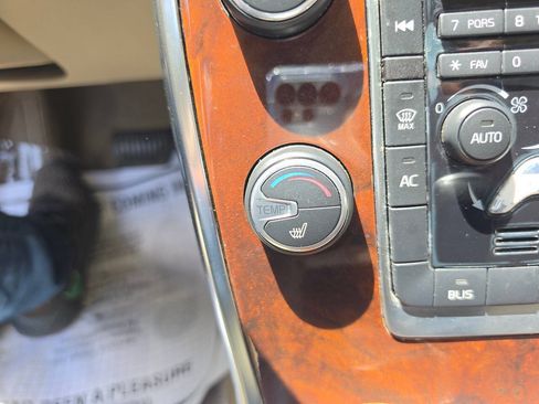 Used 2014 Volvo XC70 3.2 FWD image 48