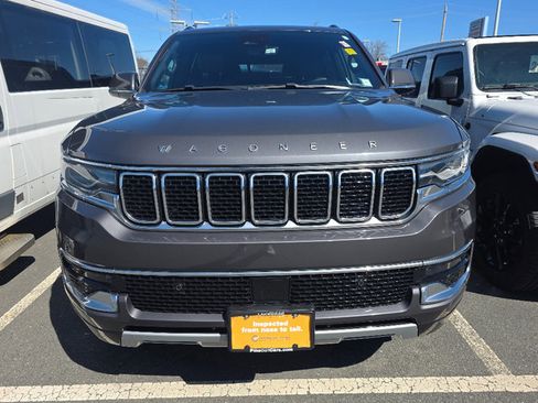 Used 2022 Jeep Wagoneer Series II image 2