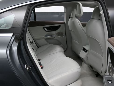 Used 2023 Mercedes-Benz EQE 350+ 4MATIC Sedan image 33