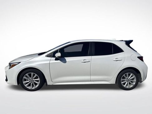 Used 2025 Toyota Corolla SE FWD image 2