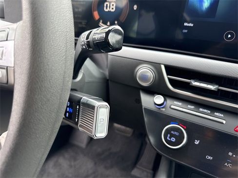 Used 2025 Hyundai Sonata SEL image 23