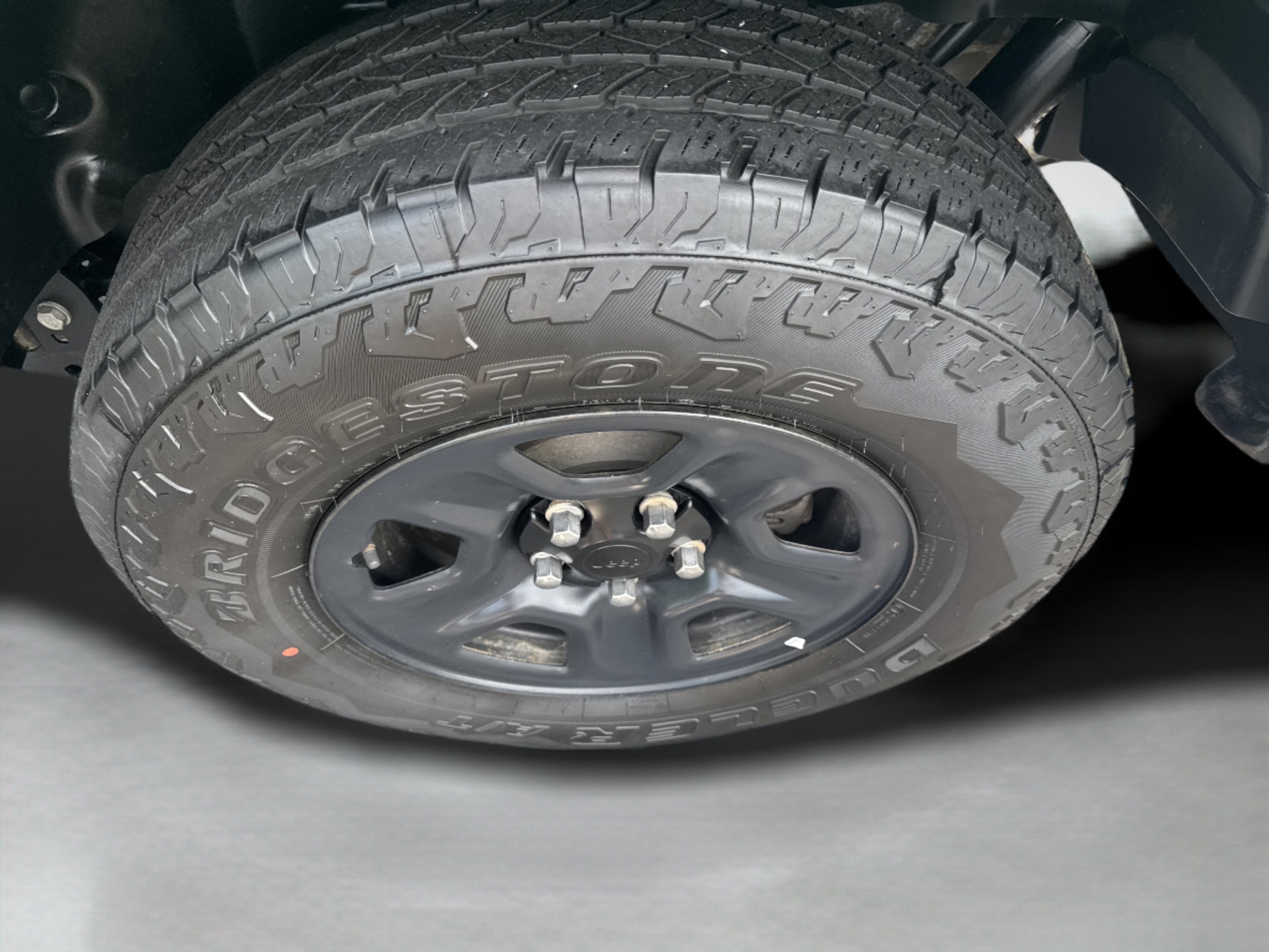 Used 2019 Jeep Wrangler Sport AWD/4WD image 8