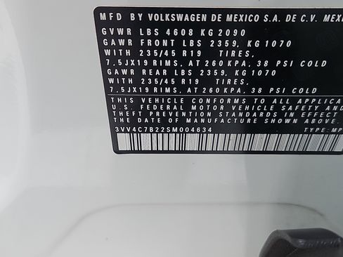 Certified 2025 Volkswagen Taos SEL image 8