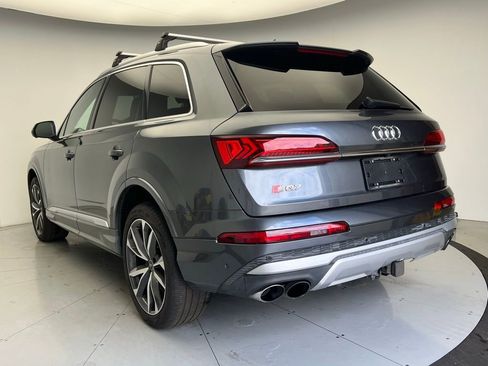 Used 2021 Audi SQ7 Premium Plus w/ Driver Assistance Package image 4