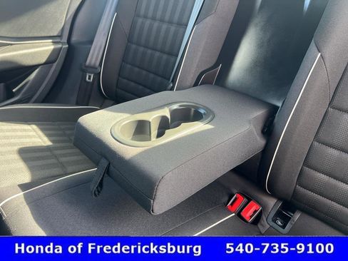 Used 2024 Volkswagen Jetta Sport FWD image 28