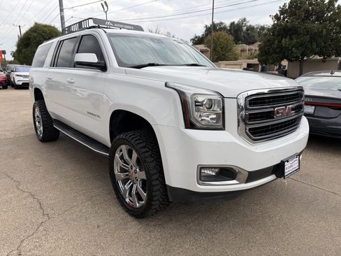 Used 2018 GMC Yukon XL SLT image 9