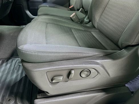 Used 2023 Chevrolet Silverado 1500 Custom image 18