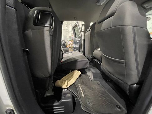 Used 2014 Toyota Tundra SR image 25